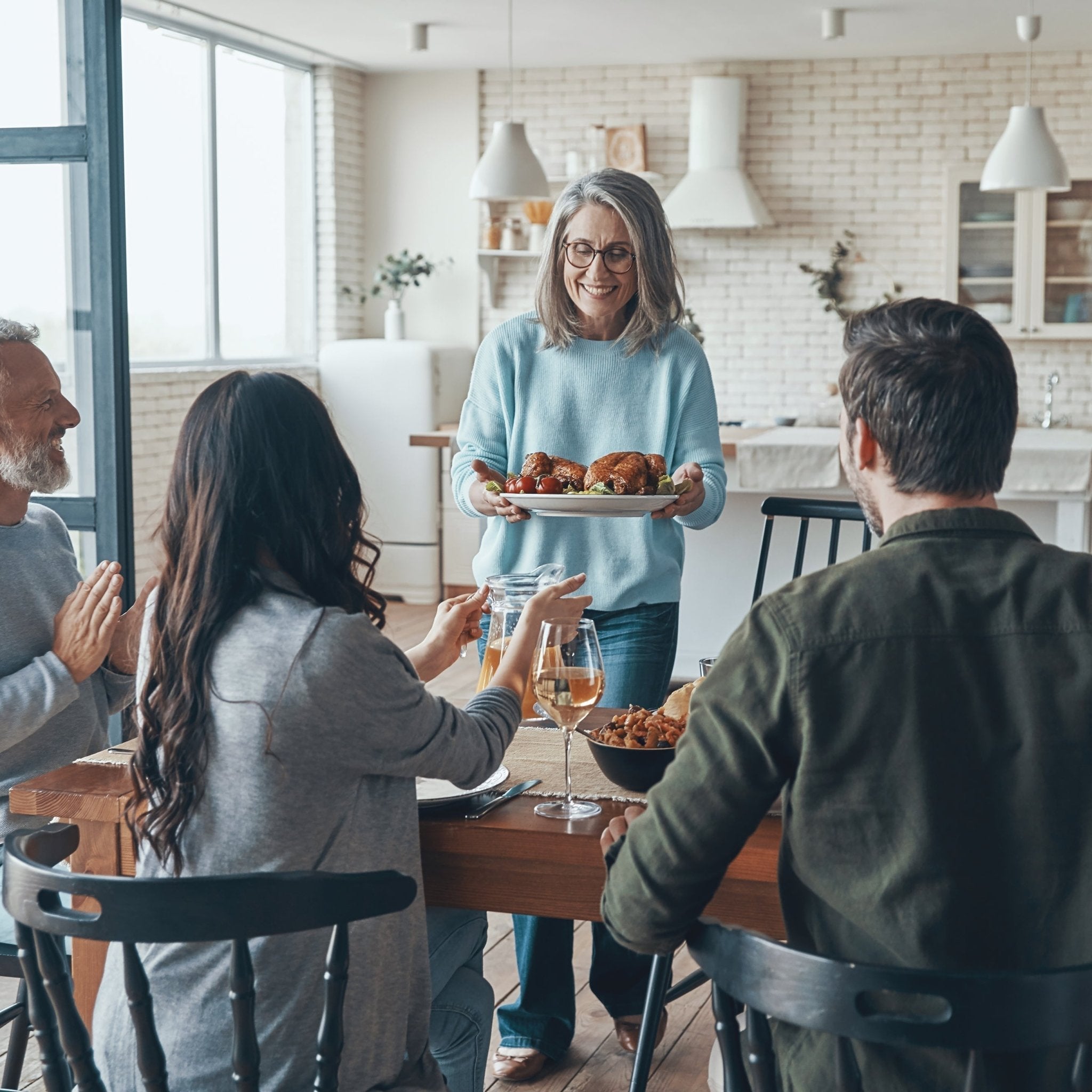 Practical Decorating Tips for a Cozy and Stylish Family Room - About Wall Art