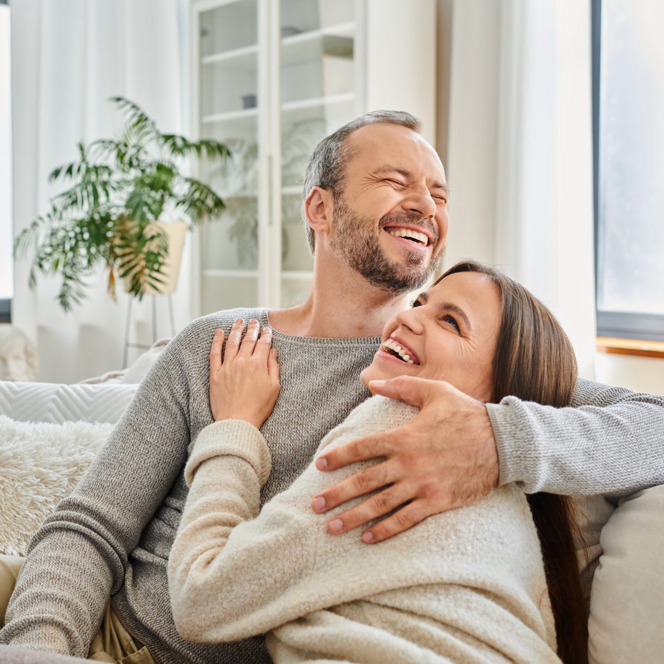 Solving focal point issues with the right Sitting room art