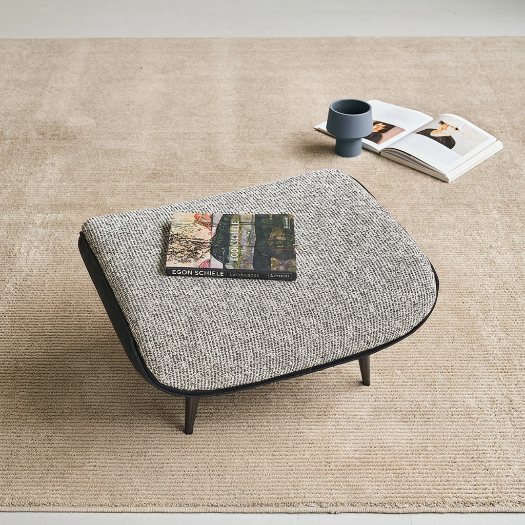 7. Diakite footstool viewed from above