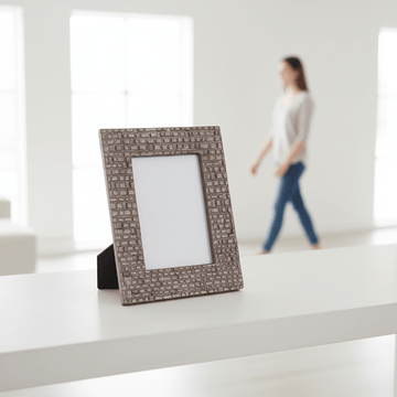 Arya 4 x 6 Photo Frame