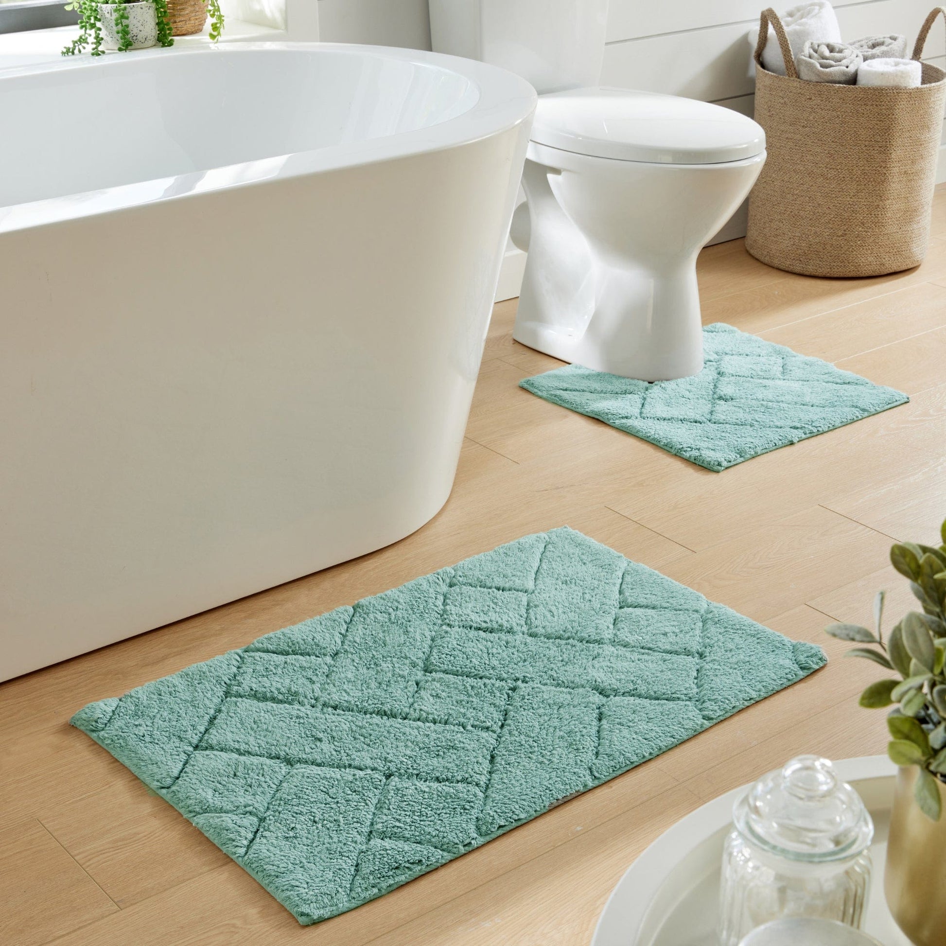 Bali Bath Mat & Pedestal Set Luxurious Super Absorbent Extra - Soft Cotton Mats for Bathroom Comfort and Style in Multiple Colours