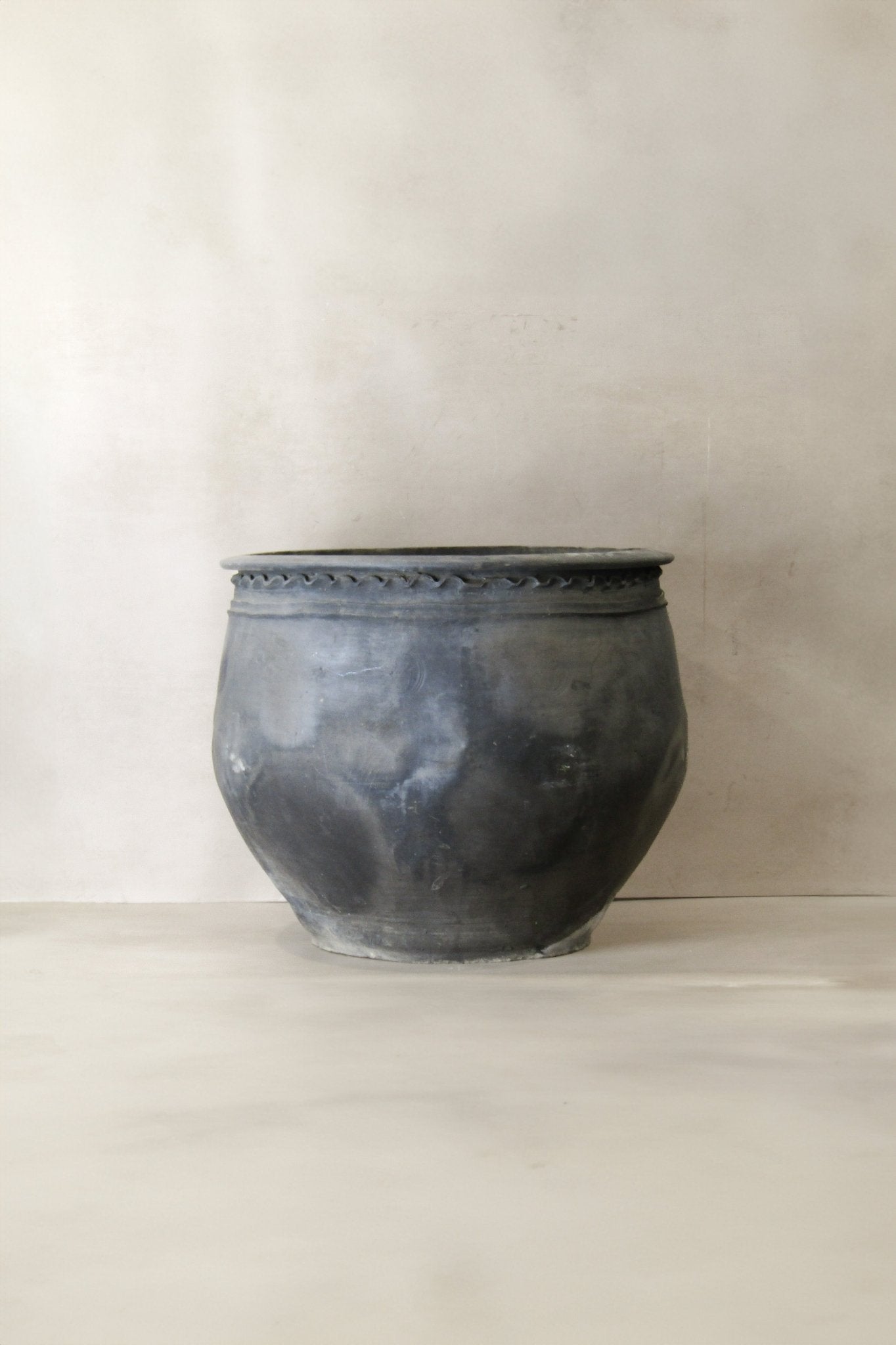 Big Old Grey Asian Pots - L020