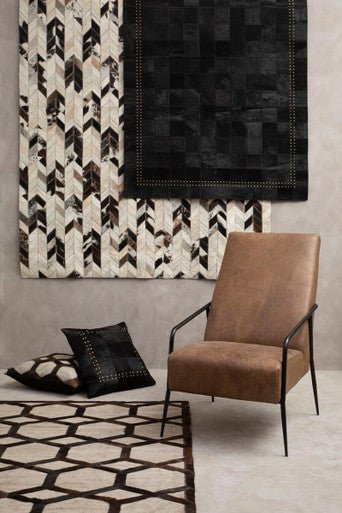 Bosie Safira Large Grey Rug with Black Hair on Leather