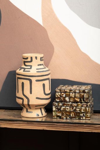 Branna Large Natural Shell Detail Box