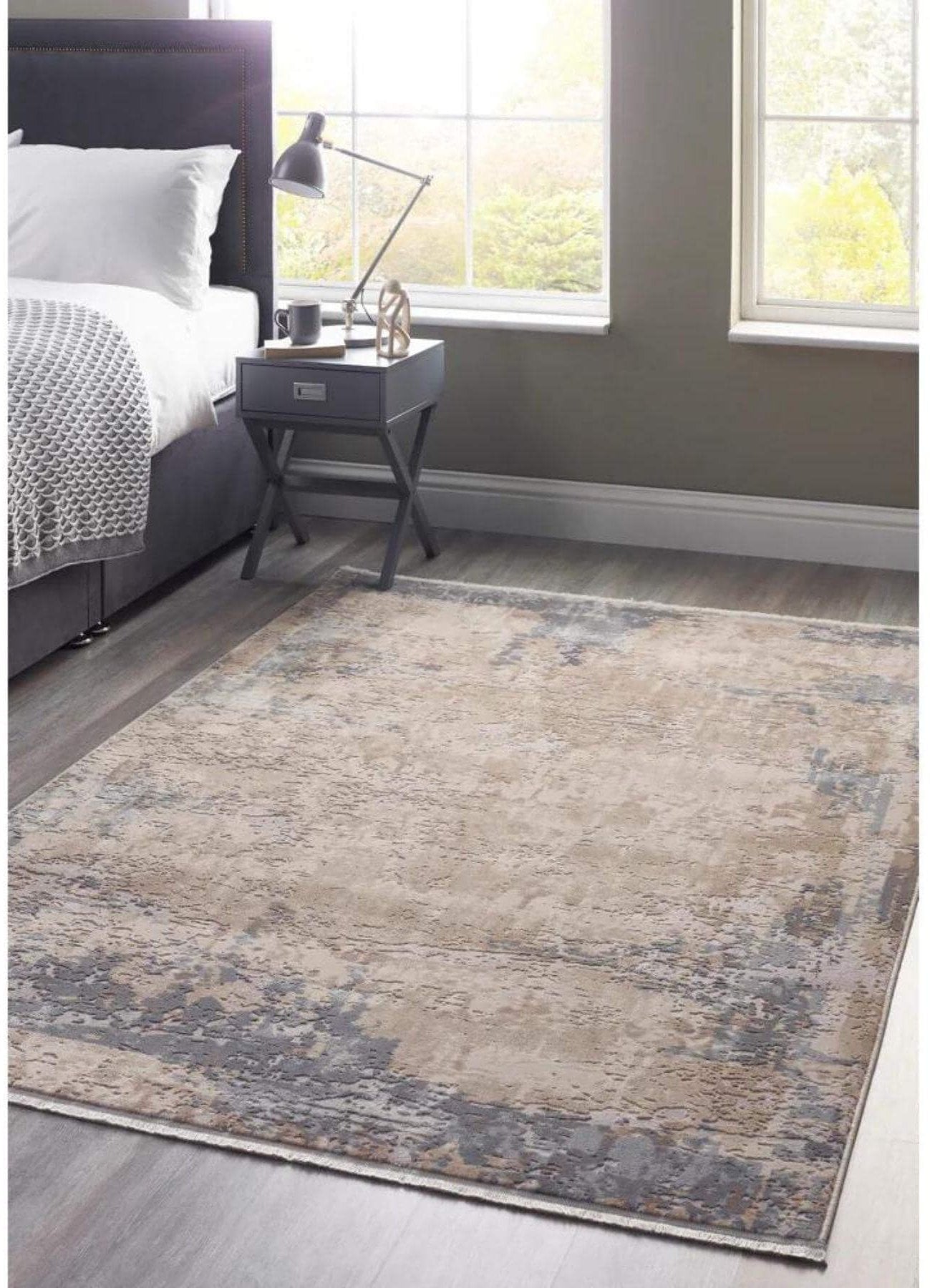 Cosimo Beige/Grey Distressed Modern Rug