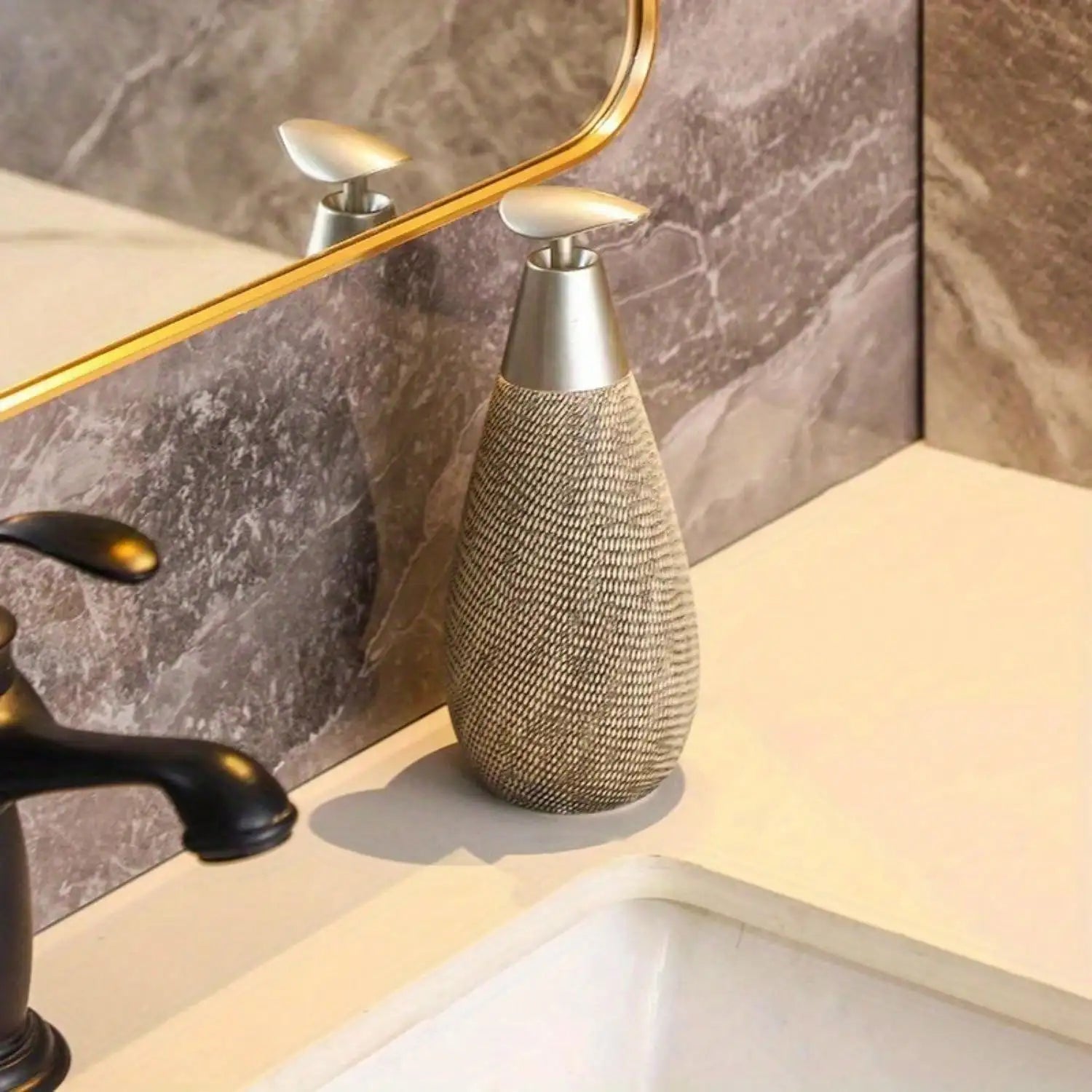 Creative Retro Style Ceramic Push - Type Soap Dispenser With Pump, Hand Soap Bottle, Suitable For Bathrooms Kitchens And Toilets