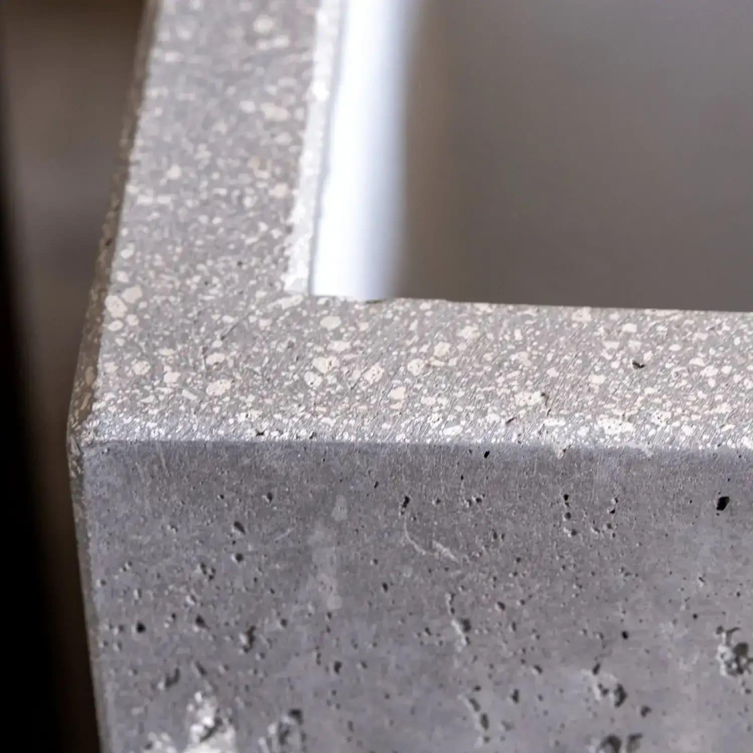 Cubrosa | Onyx Dusk – 30cm Medium Concrete Square Planter – 14L Cube Plant Pot