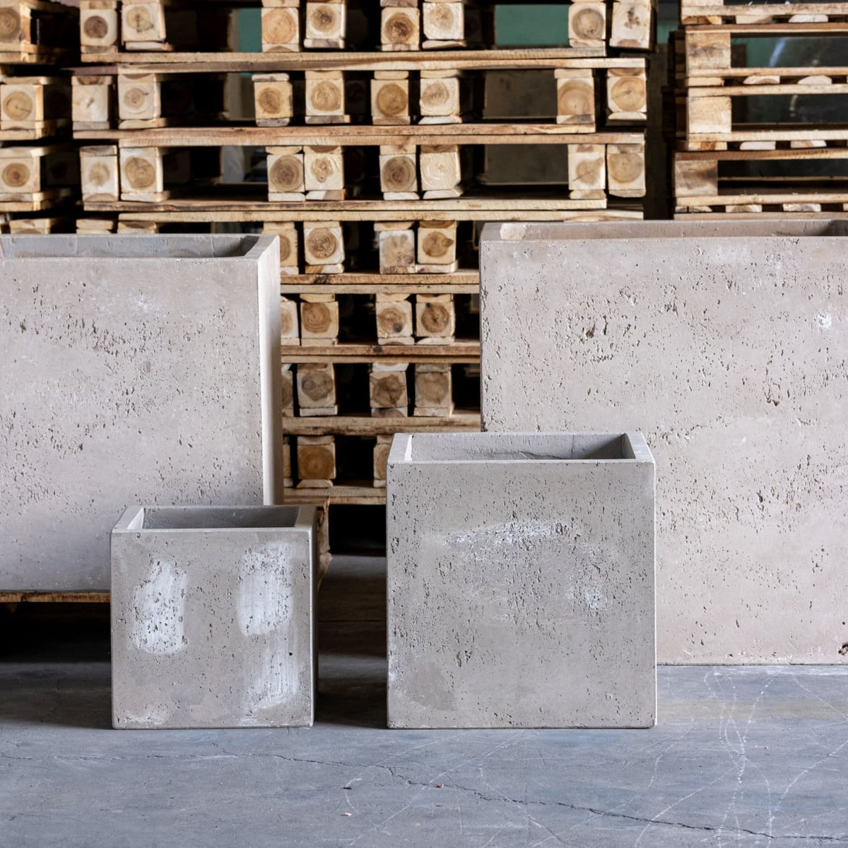 Cubrosa | Truffle – 100cm XXL Square Concrete Planter – 782L Extra Large Outdoor Plant Pot