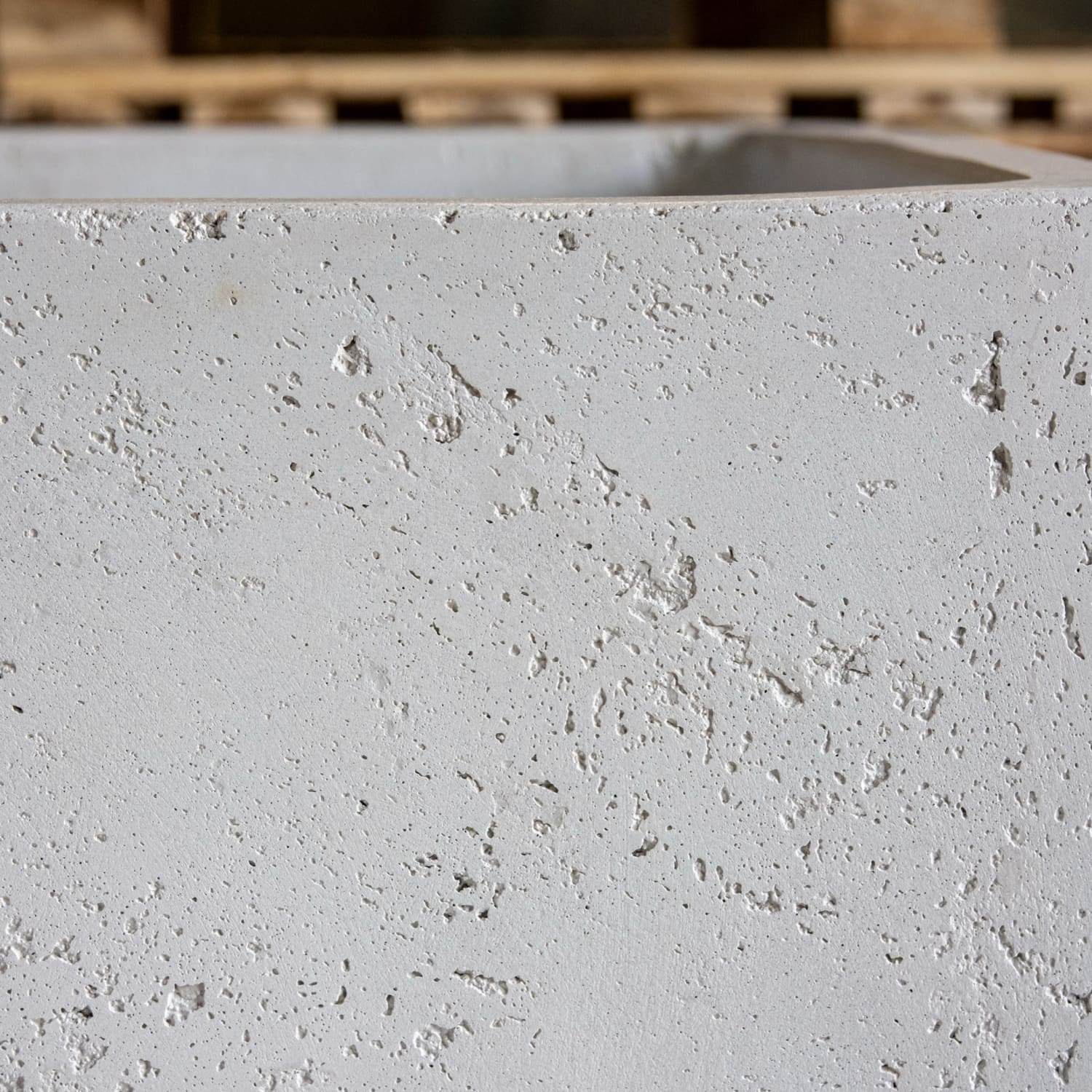 Cubrosa | White Mist – 100cm XXL Square Concrete Planter – 782L Large Outdoor Plant Pot