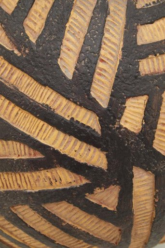 Darnell Round Natural And Black Planter