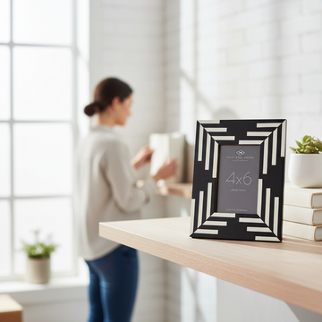 Donato 4In X 6In Black And White Stripe Photo Frame