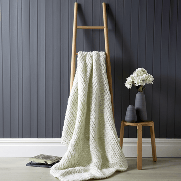 Handmade Chunky Cable Knit Throw Luxurious Oversized Super Soft Fleece Blanket for Sofa Bed Decor, Vibrant Bold Colors Cozy Stylish Home Gift