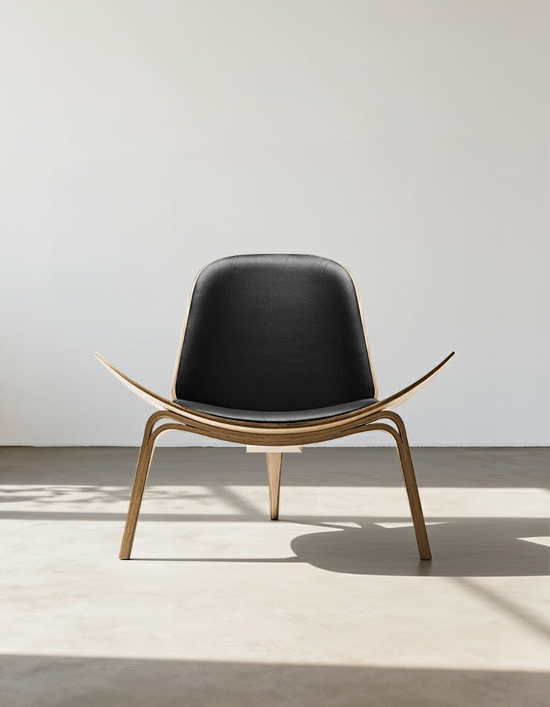 Hans Wegner CH07 Shell Chair, Black & Walnut