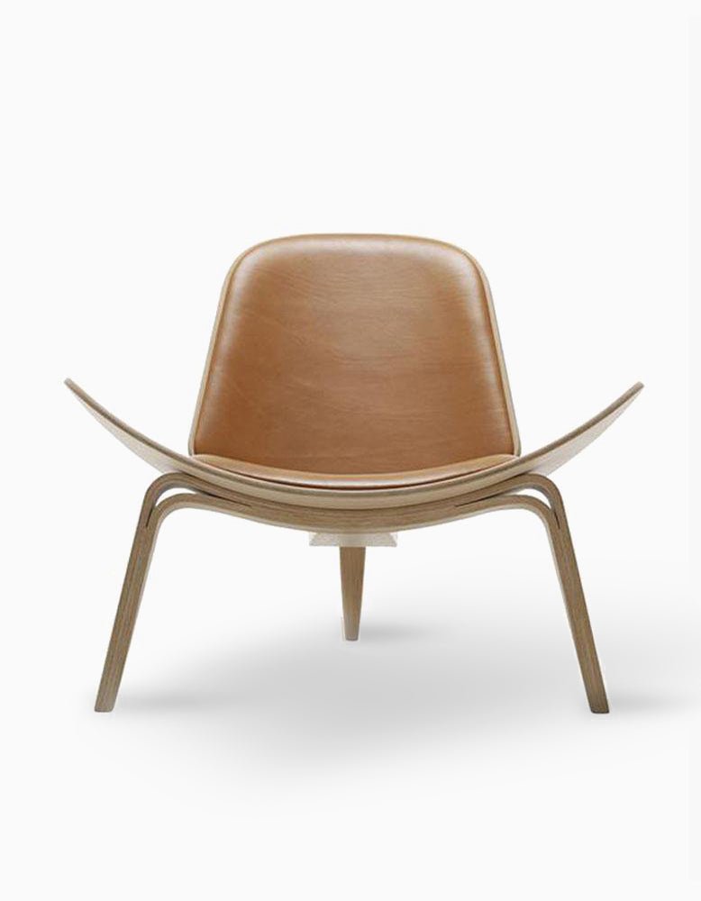 Hans Wegner CH07 Shell Chair, Brown & Oak