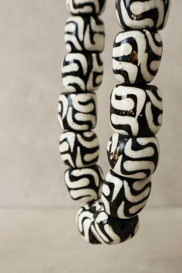 Kenya Beads Necklace, Black/White - 80.3