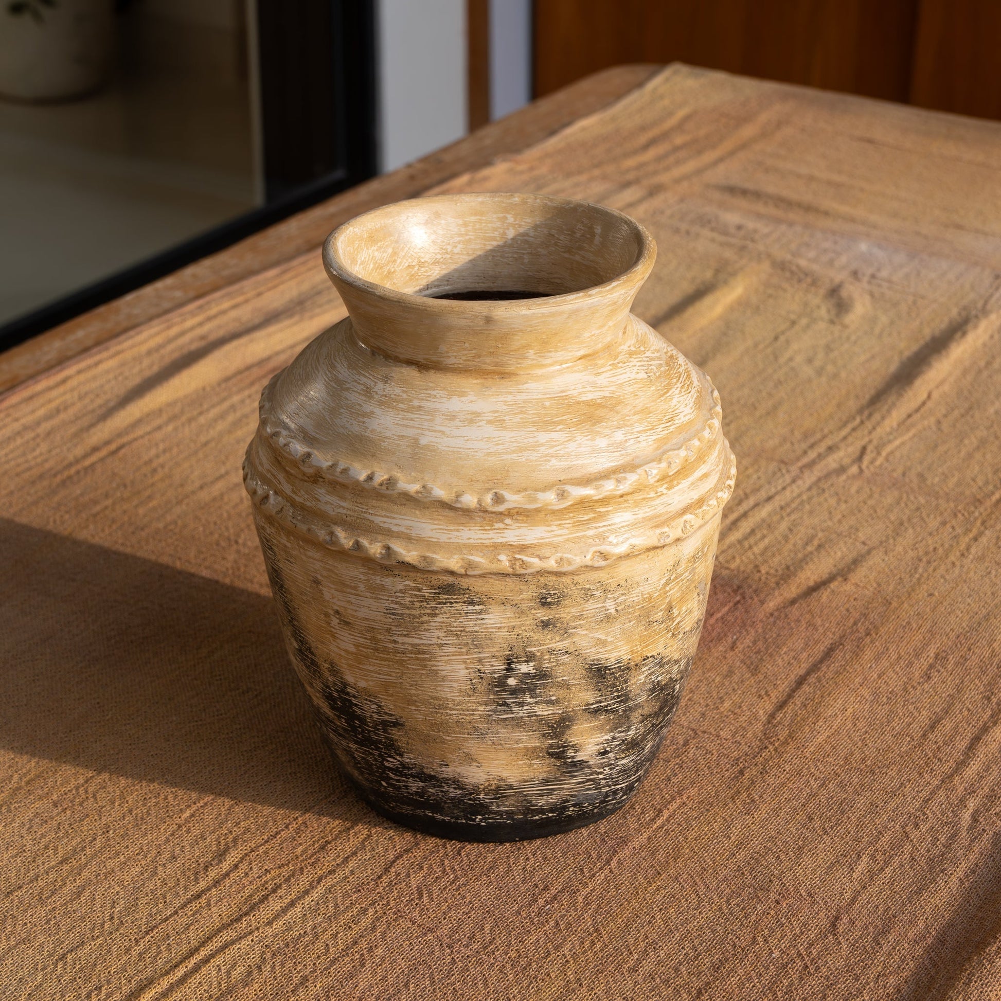 Kuno Ceramic Vase