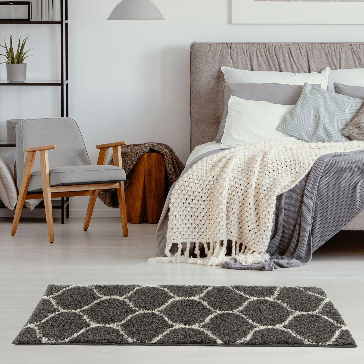 Moroccan Dark Grey Shaggy Rug | 640