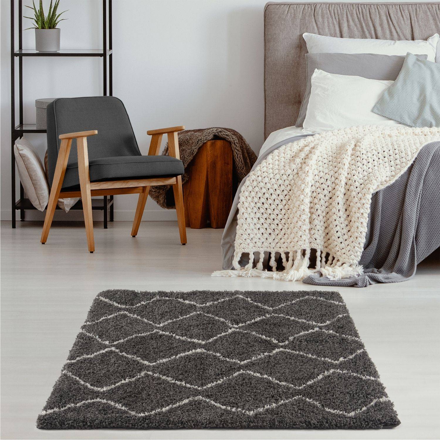 Moroccan Dark Grey Shaggy Rug | 840