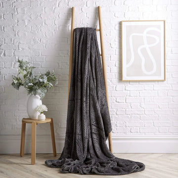 Oversized Chunky Soft Fleece Blanket Cloud Throw Faux Fur Polyester Blend Warm Stylish Home Decor Double King Beds Sofas
