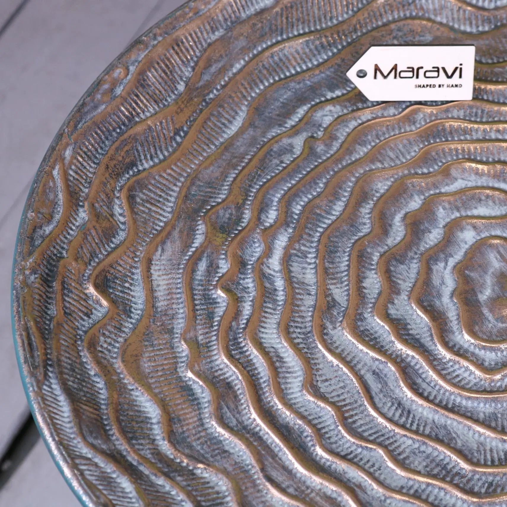 Ruwa Lightweight Antiqued Gold Tripod Side Table