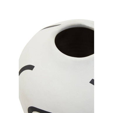Tundra Black And White Vase