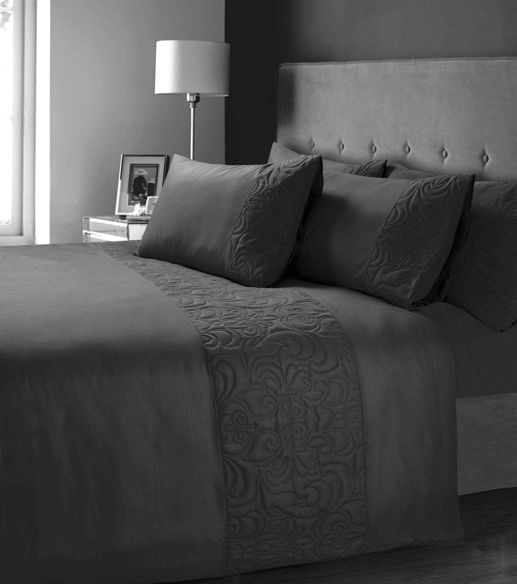 Venezia Embellished Duvet Set Luxurious Cosy and Easy Care Quilt Cover in Various Colours and Sizes