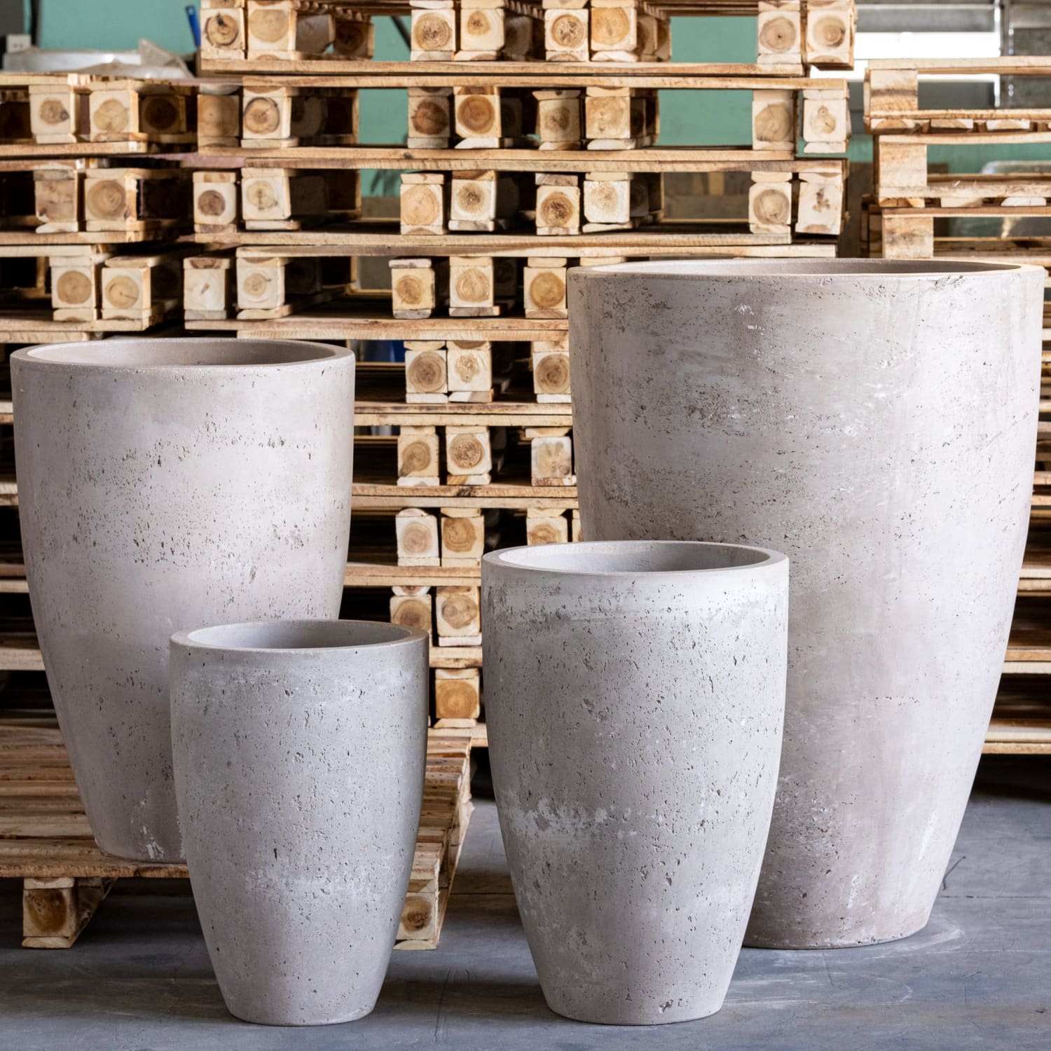 Vessara | Truffle – 55cm Tall Concrete Planter – 32L Vase - Style Plant Pot