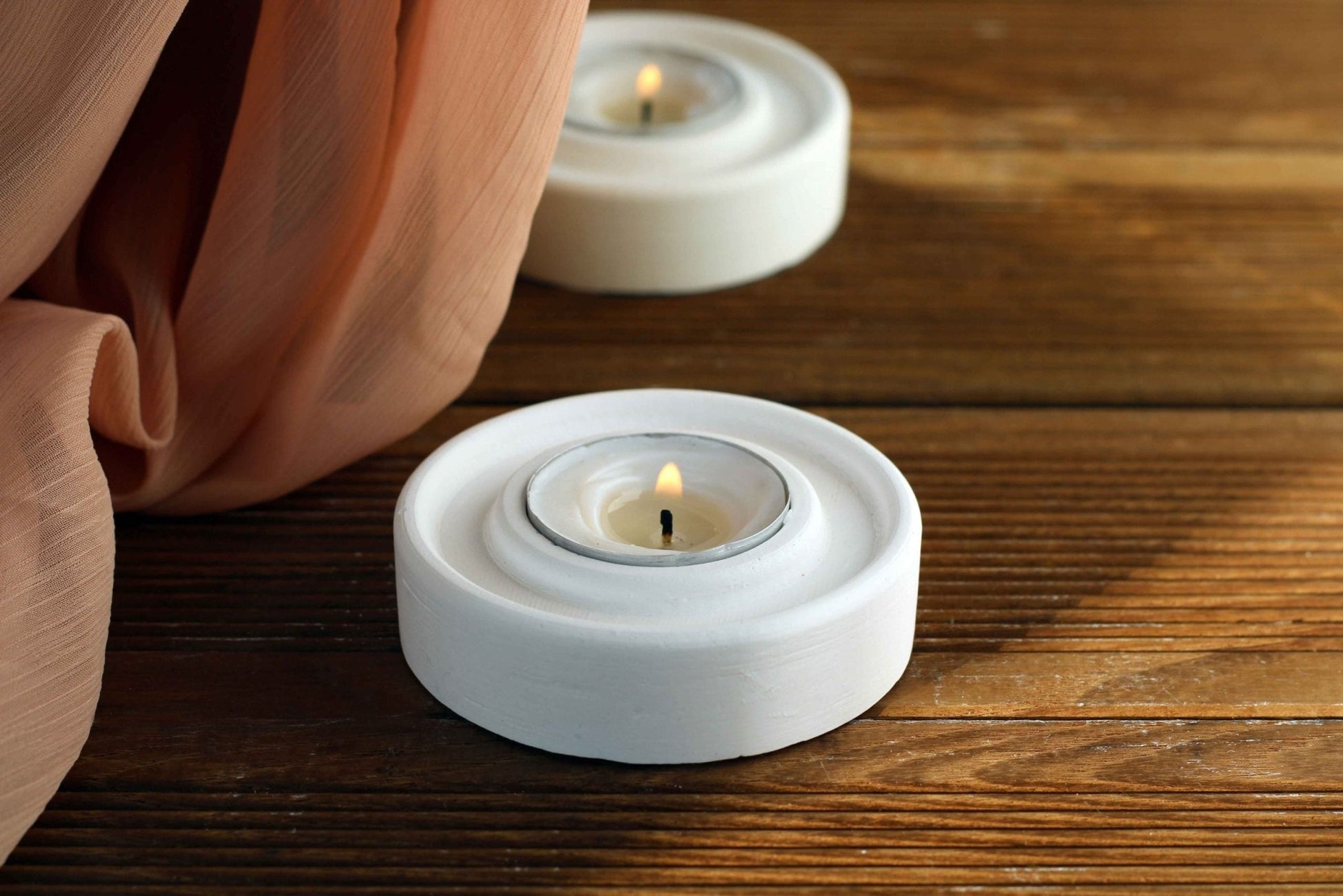 WHITE CONCRETE SINGLE TEALIGHT HOLDER