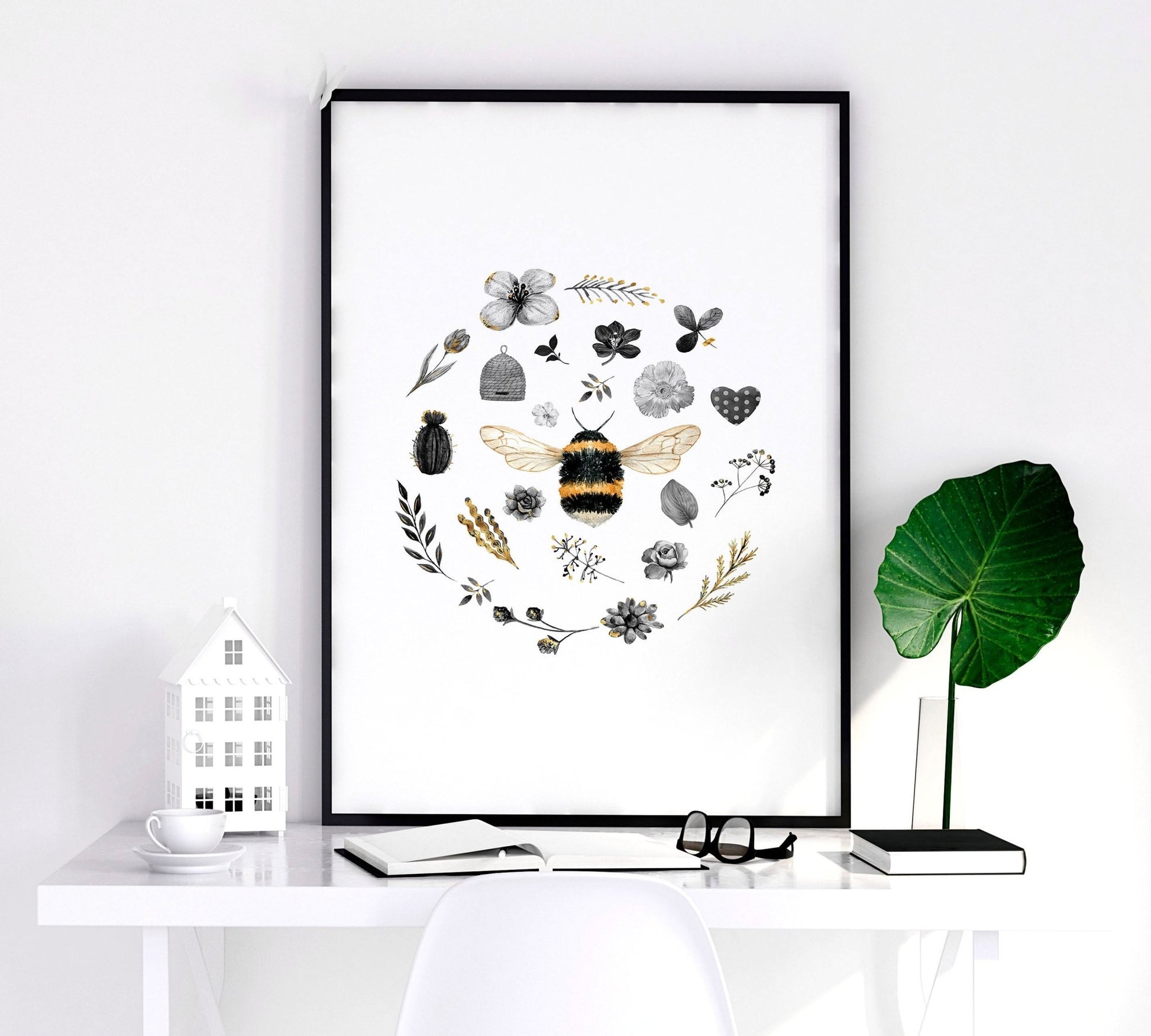 Set of 3: Decorative Honeybees Wall Art